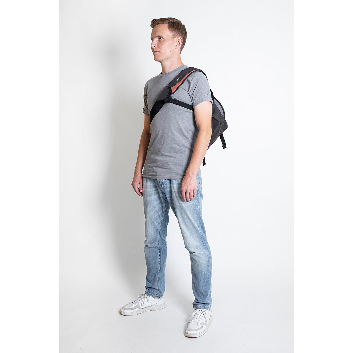 Dinky Di Messenger 16" Classic