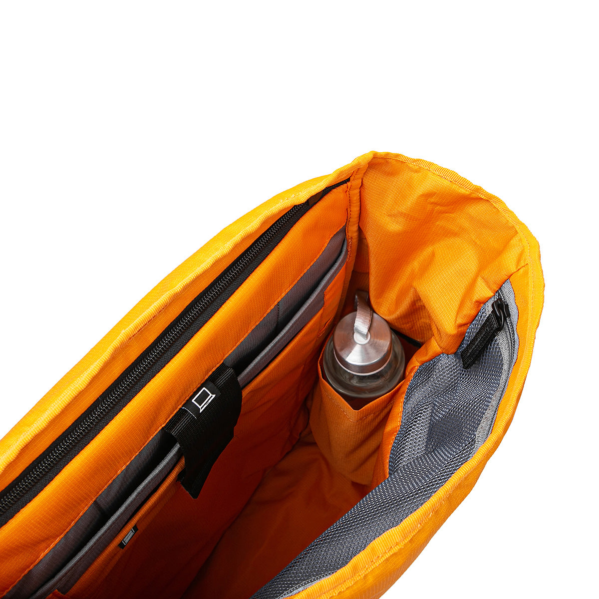 Road Mentor Rolltop Rucksack offen